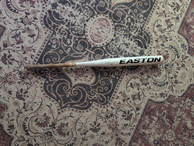 2023 Easton Ghost Unlimited Composite Bat (-10) 23 oz 33" (Used)