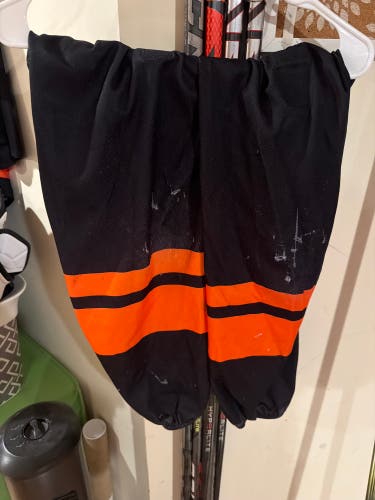Black Junior Large Premium Socks (Used)