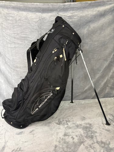 Black Men's Sun Mountain Bag (Used)