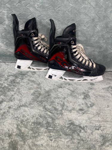 Senior CCM Jetspeed FT8 Hockey Skates Regular Width 8.5 (Used)