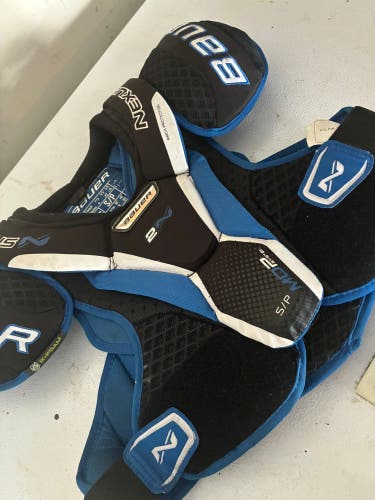Small Senior Bauer Shoulder Pads (Used)