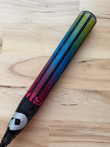 DeMarini Prism 30/19 (-11) Fastpitch Softball Bat