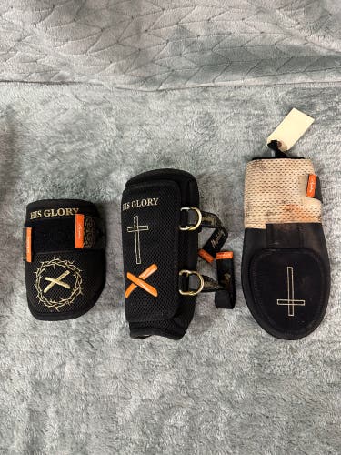 Absolutely Ridiculous Sliding Mitt