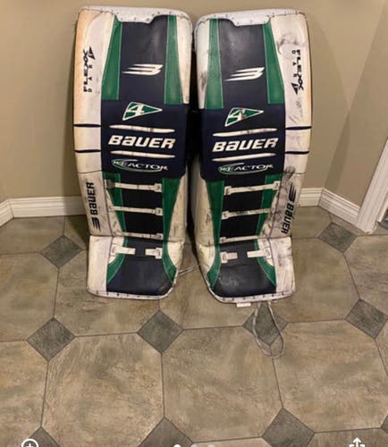 2024 Bauer Pro Stock (Used) Hyperlite 2 Goalie Leg Pads