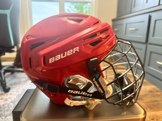Small Bauer Re-Akt 150 Helmet (Used) with “Oreo” Bauer cage