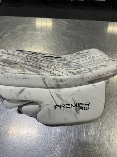 CCM Premier R1.9 Regular (Used)