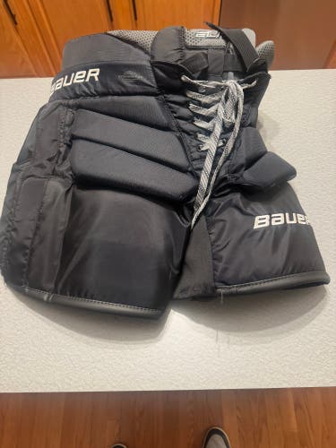 Intermediate Medium Bauer Elite Hockey Goalie Pants (Used)