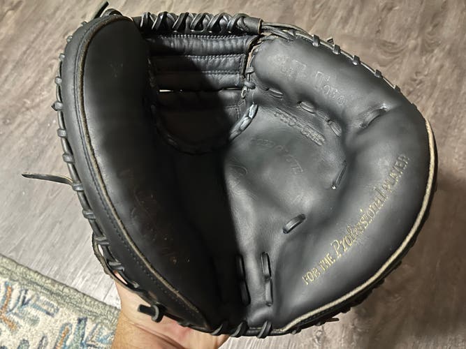 Rawlings Heart of the hide RH Catcher's Glove 32.5" (Used)