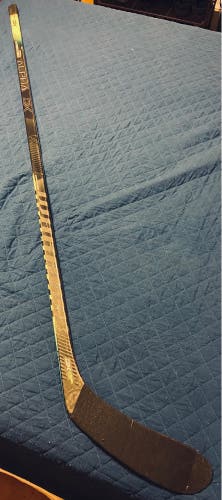 Senior Warrior Alpha DX Right Handed Hockey Stick W28 85 Flex Pro Stock (Used)