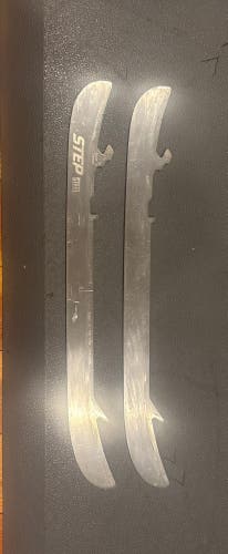 Step Steel ST EDGE 263 mm (Used)
