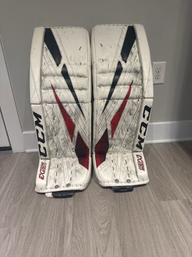 34" CCM Extreme Flex 4 Goalie Leg Pads (Used)