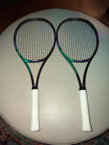 YONEX VCORE PRO 97D 18x20 Tennis Racquet