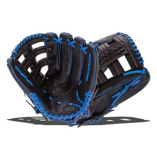 Used Wilson WBW1025831225 Right Hand Thrower - Excellent Condition