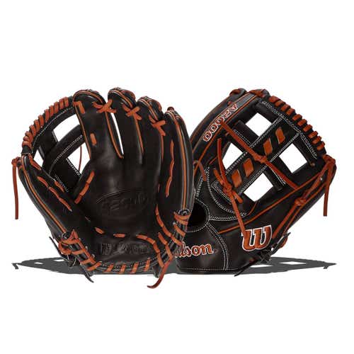 Used Wilson WBW100389115 Right Hand Thrower - Excellent Condition