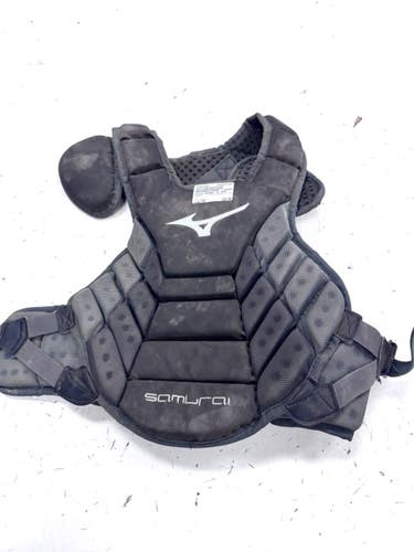 Used Mizuno SAMURAI 14 INCH Catchers Chest Protector Black Youth 11860-C000315597