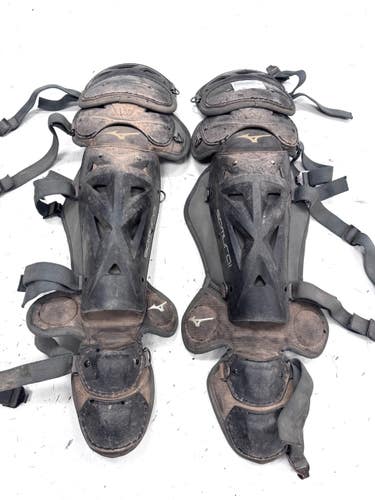 Used Mizuno SAMURAI 14.5 INCH Catchers Leg Guards Black Youth 11860-C000315594
