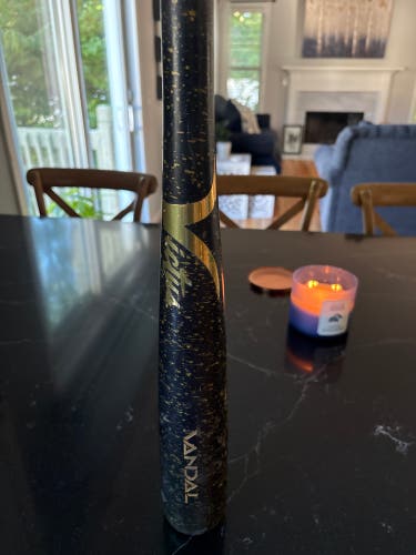 Victus Wood Bat (-3) 28 oz 31" (Used)
