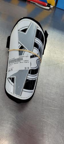 Used Franklin Soccer Shin Guards Junior White MD 11497-S000161468