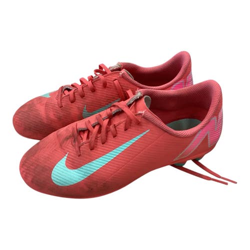 Used Nike Soccer Cleats Red Junior 05.5 11846-S000110428