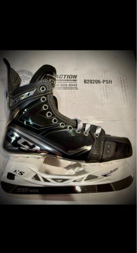 CCM Ribcor 100k Pro Hockey Skates Extra Wide Width 8.5 (New)