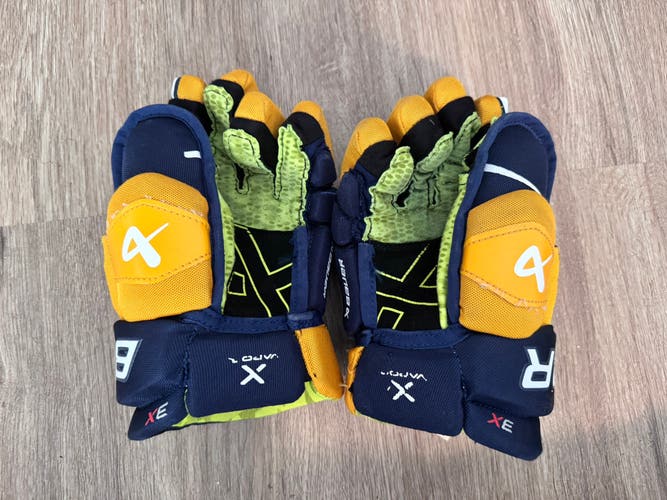 Bauer Vapor Hyperlite Gloves 11" (Used)