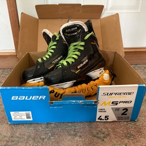 Bauer Supreme M5 Pro Hockey Skates Regular Width Size 4.5 (Used)