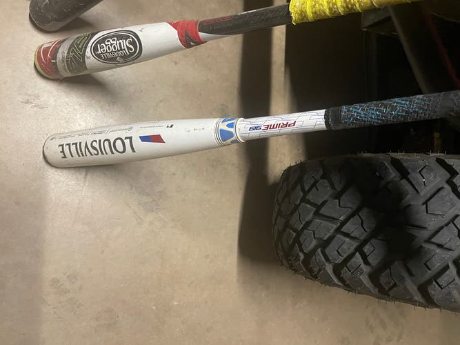2019 Louisville Slugger Prime 919 Composite BBCOR Certified Bat (-3) 29 oz 32" (Used)