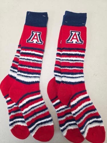 ST4 Mens NCAA ARIZONA WILDCATS Crew Socks Lot of 2 Pair MEDIUM New