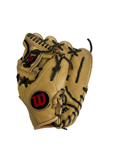Used Wilson A500 11" RH Throw Brown Baseball Glove 11692-S000157317