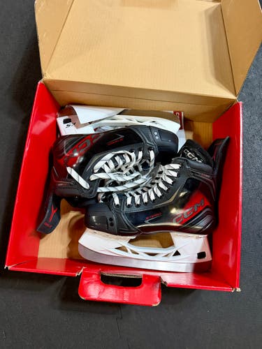 CCM JetSpeed FT880 Hockey Skates Regular Width 6.0