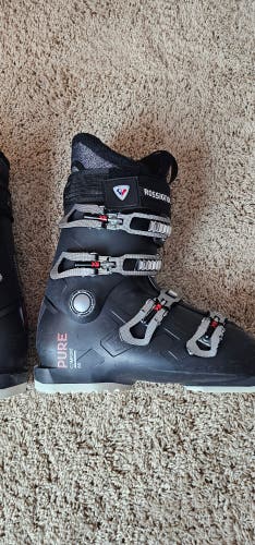 Mondo 24 & 24.5 Women's All Mountain Ski Boots (Used)