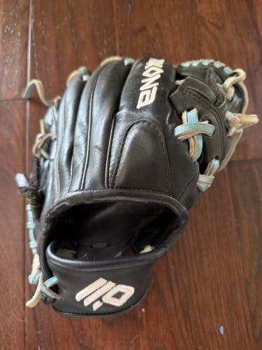 Nokona A-1150 RH Baseball Glove 11.5" (Used)