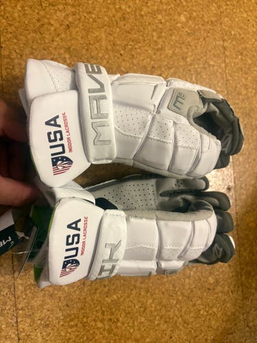 Maverik M6 Lacrosse Gloves (New) USA indoor team issue box Lacrosse