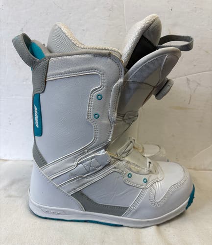 Women's Size M 7.0 (W 8.0) BUZRUN CROW Snowboard Boots (Used)
