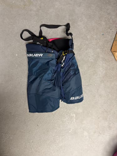 Men's Senior XL Bauer Supreme 3S Pro Hockey Pants (Used)