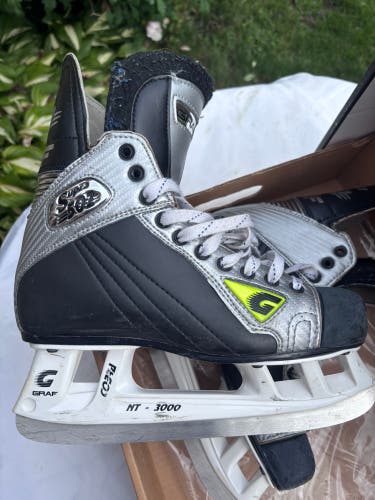 Graf Supra 502 Hockey Skates Regular Width 7.5 (Used)
