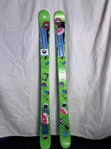 Kid's Line Future Spin Shorty 137 cm Park Skis Without Bindings (Used)