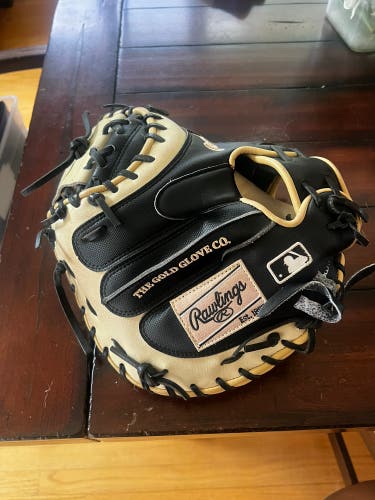 Rawlings Heart of the Hide RH Catcher's Baseball Glove 34" (Used)