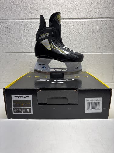 New!!  True Catalyst 5 Hockey Skates Regular Width Size 5.5