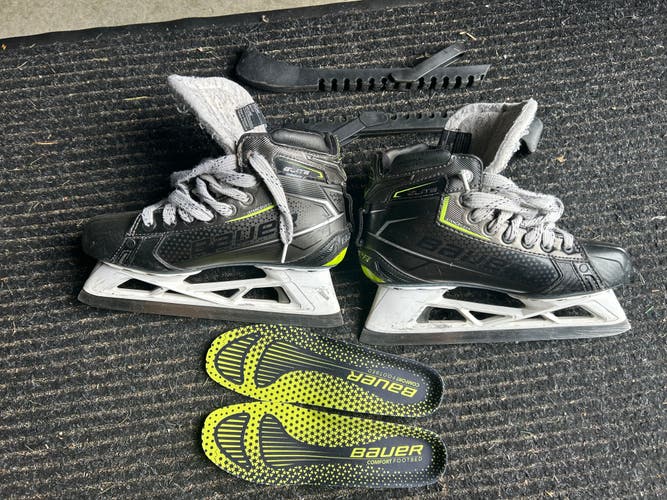 2024 Bauer Elite Hockey Goalie Skates Regular Width Size 5.5 (Used)