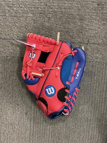 Used Wilson A200 BOYS BB/SB Glove RH Throw Red 10" 11614-S000244132