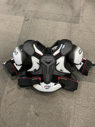 Used CCM JETSPEED FT8 PRO Senior Shoulder Pads SM 11614-S000244068