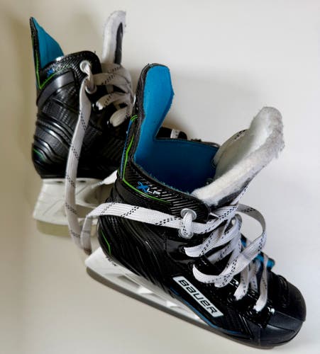 Black 2024 Bauer X-LP Hockey Skates Regular Width 13 (Used)