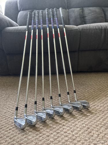 Men's 2024 Callaway Apex CB 24 Right Handed Iron Set Stiff Flex (8 Clubs) #4 - #9, PW, GW (Used)