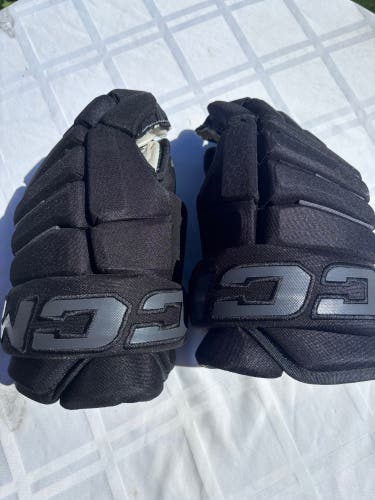 CCM Tacks Vector Plus Gloves 13" (Used)