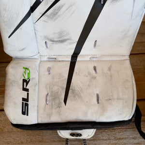 22" Vaughn SLR4 Goalie Leg Pads (Used)