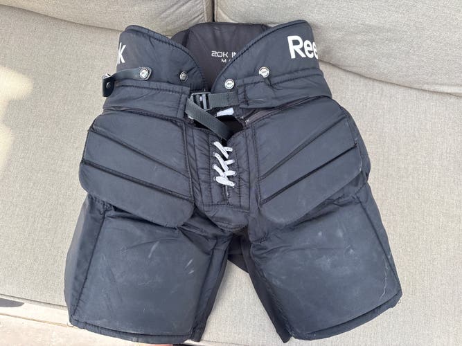 Intermediate Medium Reebok 20K Hockey Goalie Pants (Used)