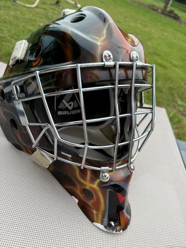 Senior Medium 2022 Bauer 930 Goalie Mask (Used)