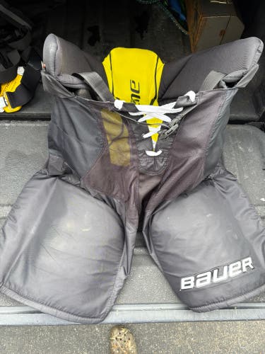 Senior XL Bauer Supreme S27 Hockey Pants (Used)