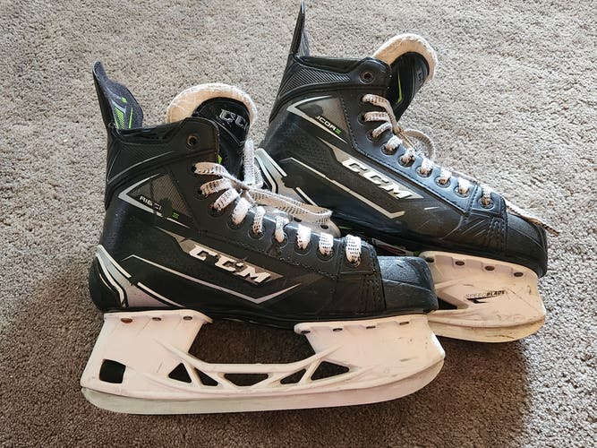 CCM Ribcor 76K hockey skates